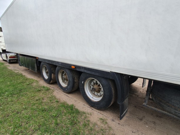 DAF XF 105 Сцепка, 2007 г.
