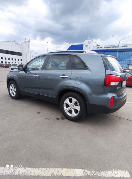 Kia Sorento II · Рестайлинг, 5 мест, 2014 г.