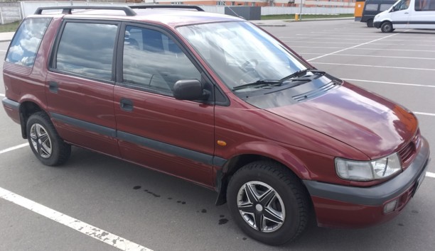 Mitsubishi Space Wagon Typ N30, N40, 7 мест, 1998 г.