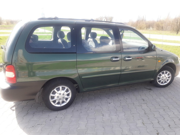 Kia Carnival I, 7 мест, 2000 г.