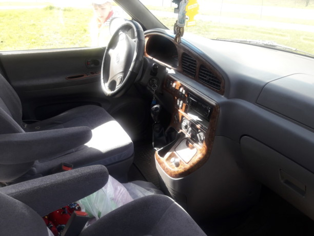 Kia Carnival I, 7 мест, 2000 г.