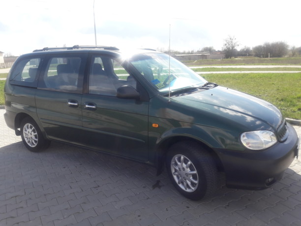 Kia Carnival I, 7 мест, 2000 г.