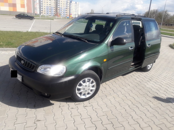 Kia Carnival I, 7 мест, 2000 г.
