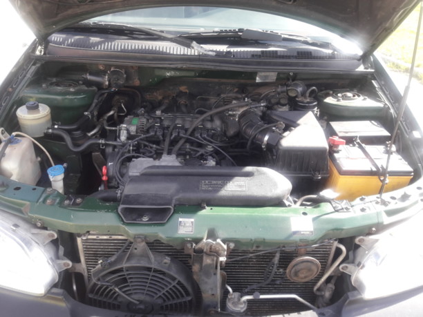 Kia Carnival I, 7 мест, 2000 г.