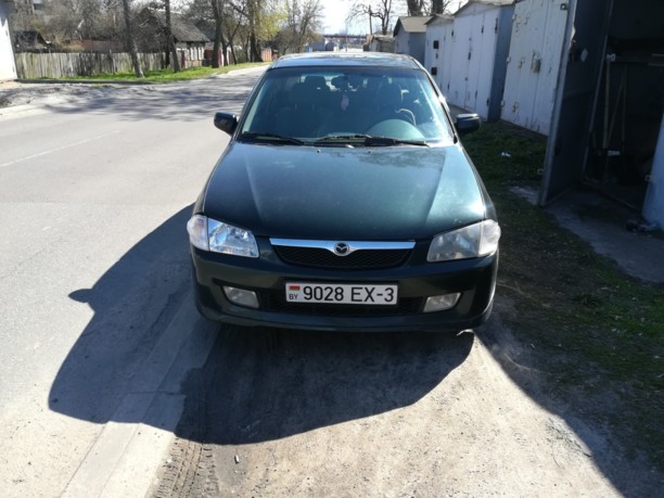 Mazda 323F, 1999 г.