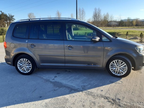 Volkswagen Touran II, 5 мест, 2014 г.