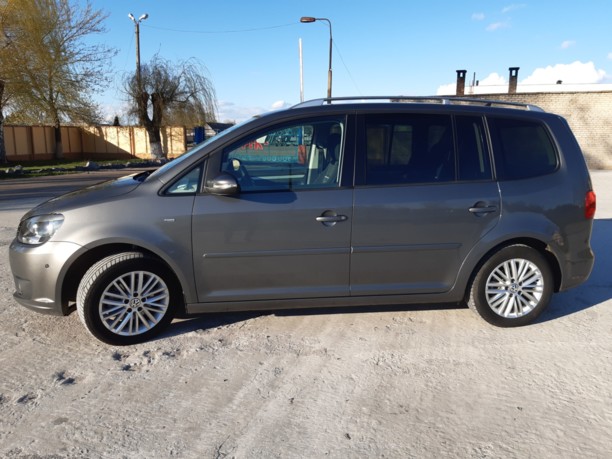 Volkswagen Touran II, 5 мест, 2014 г.