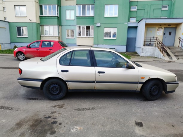 Nissan Primera P10, 1992 г.