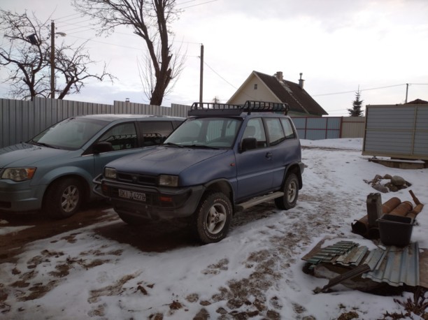 Nissan Terrano R20, 5 мест, 1993 г.