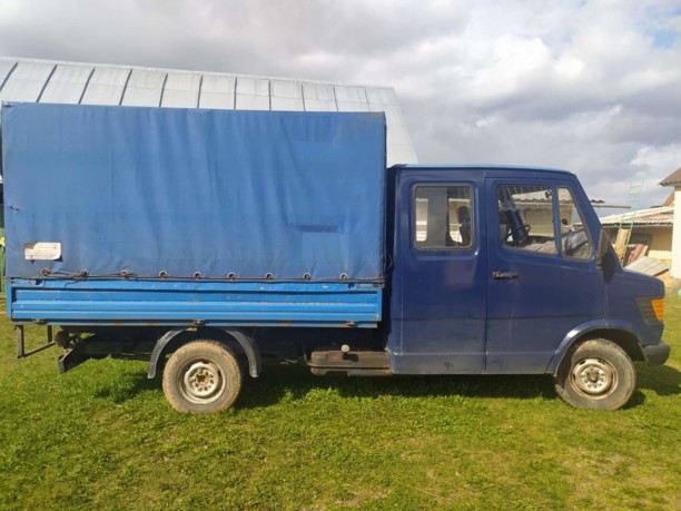 Mercedes Т1 207D - 410D 208D, 1989 г.
