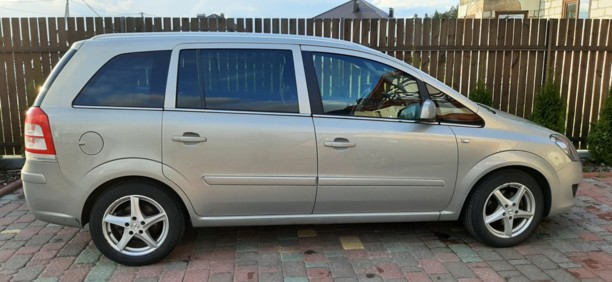 Opel Zafira C, 7 мест, 2011 г.