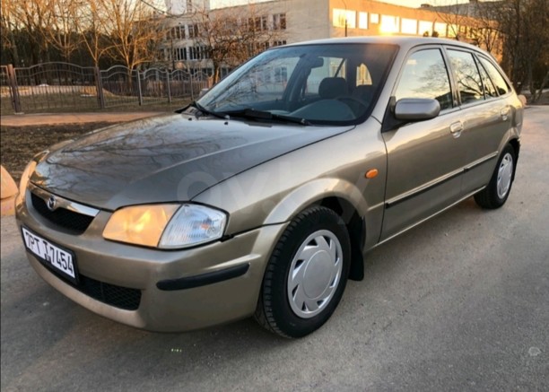 Mazda 323F, 1998 г.