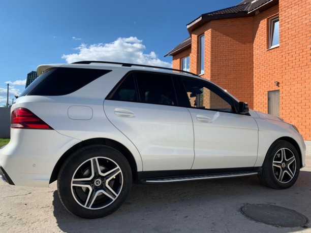 Mercedes-Benz M-Класс W166, 5 мест, 2012 г.