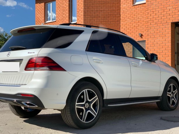 Mercedes-Benz M-Класс W166, 5 мест, 2012 г.