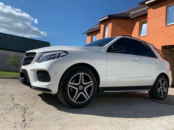 Mercedes-Benz M-Класс W166, 5 мест, 2012 г.
