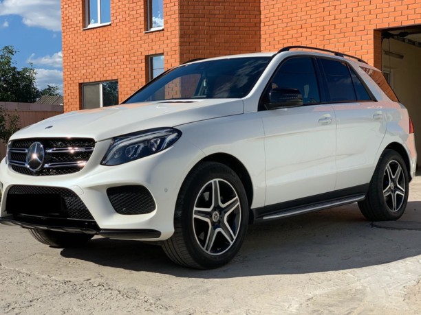 Mercedes-Benz M-Класс W166, 5 мест, 2012 г.