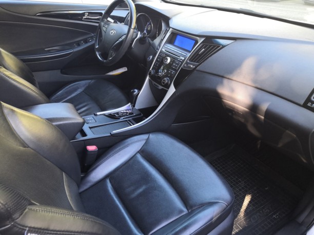 Hyundai Sonata YF, 2012 г.