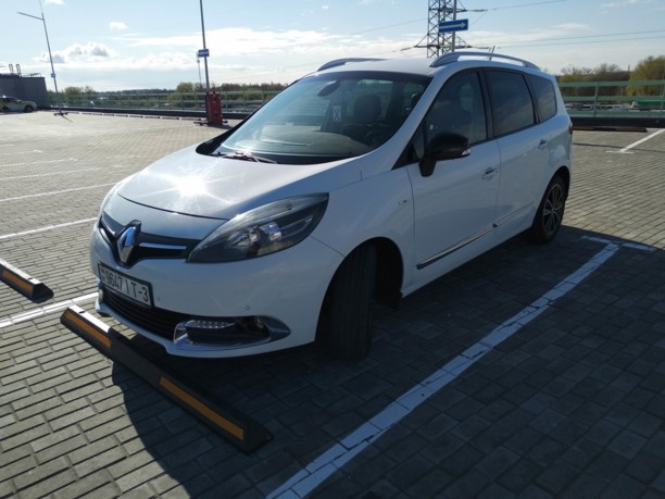 Renault Grand Scenic III · 2-й рестайлинг, 5 мест, 2014 г.