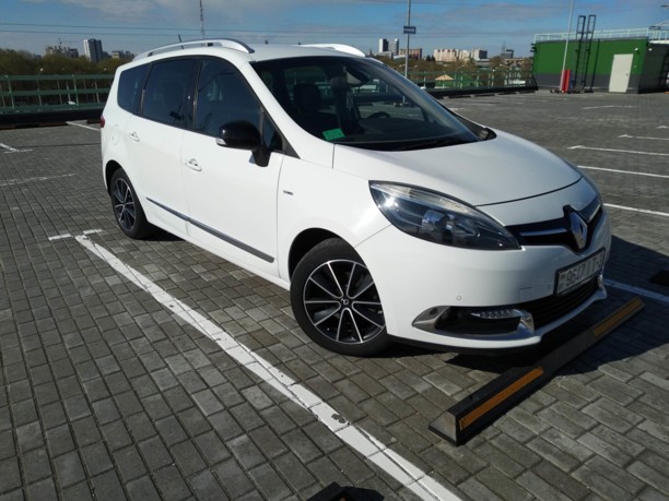 Renault Grand Scenic III · 2-й рестайлинг, 5 мест, 2014 г.