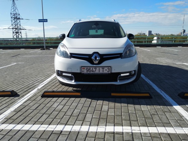 Renault Grand Scenic III · 2-й рестайлинг, 5 мест, 2014 г.