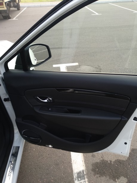 Renault Grand Scenic III · 2-й рестайлинг, 5 мест, 2014 г.