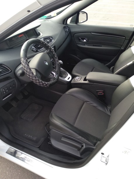 Renault Grand Scenic III · 2-й рестайлинг, 5 мест, 2014 г.