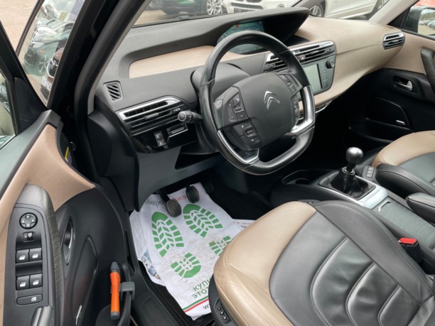 Citroen C4 Grand Picasso II, 7 мест, 2016 г.