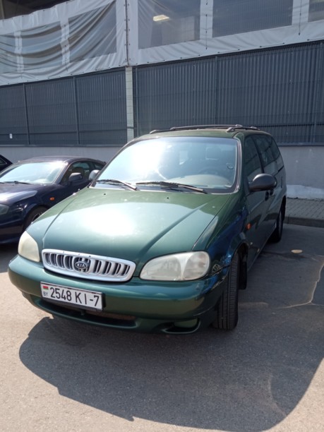 Kia Carnival I, 7 мест, 2000 г.