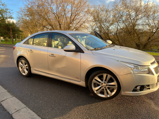 Chevrolet Cruze J300, 2011 г.