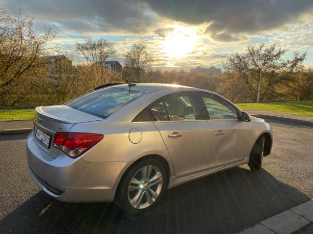 Chevrolet Cruze J300, 2011 г.