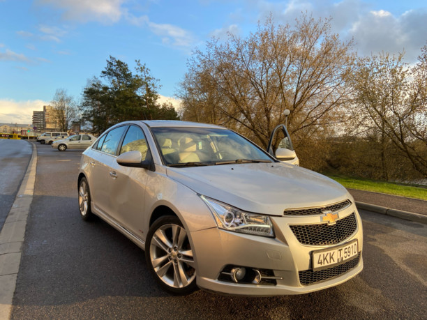 Chevrolet Cruze J300, 2011 г.