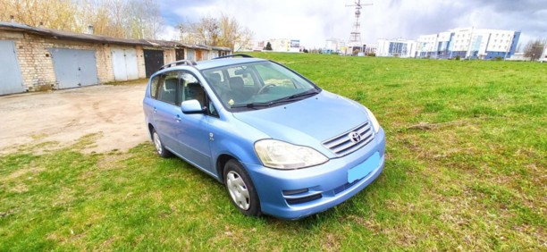Toyota Avensis Verso I · Рестайлинг, 7 мест, 2004 г.