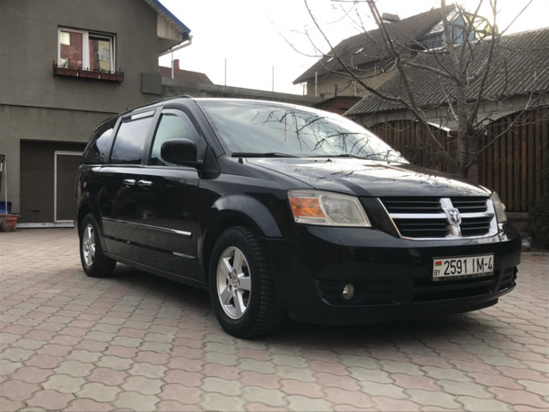 Dodge Grand Caravan V, 7 мест, 2008 г.