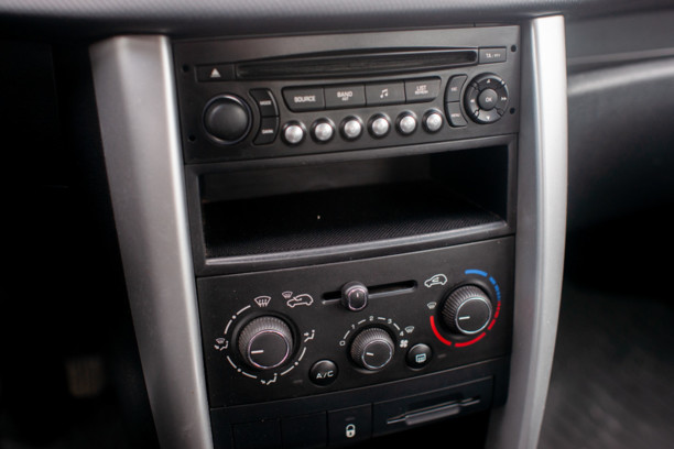 Peugeot 207 I · Рестайлинг, 2011 г.
