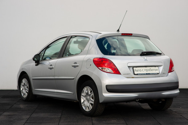 Peugeot 207 I · Рестайлинг, 2011 г.