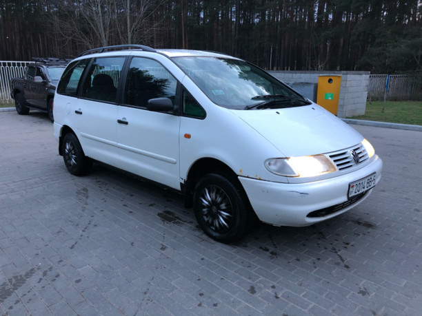 Volkswagen Sharan I, 7 мест, 1999 г.