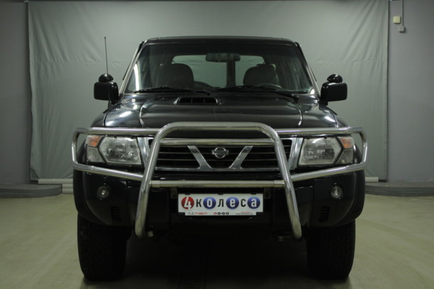 Nissan Patrol Y61, 7 мест, 2002 г.