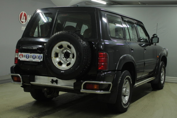 Nissan Patrol Y61, 7 мест, 2002 г.