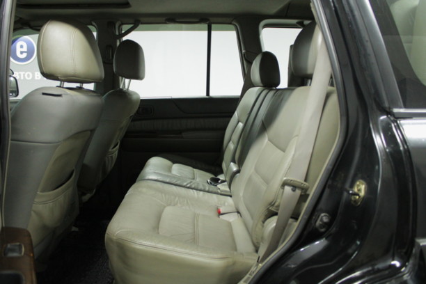 Nissan Patrol Y61, 7 мест, 2002 г.
