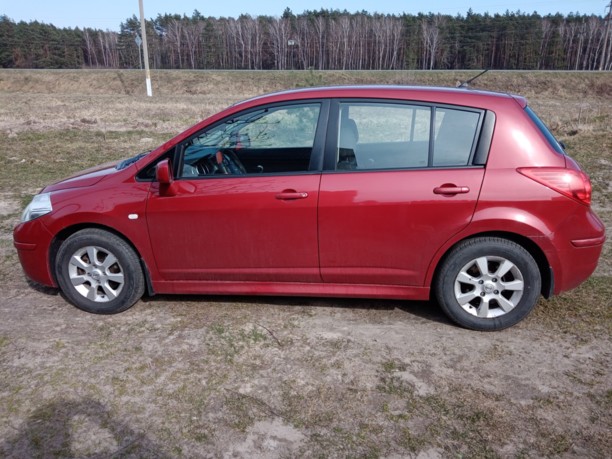 Nissan Tiida I (C11) · Рестайлинг, 2011 г.