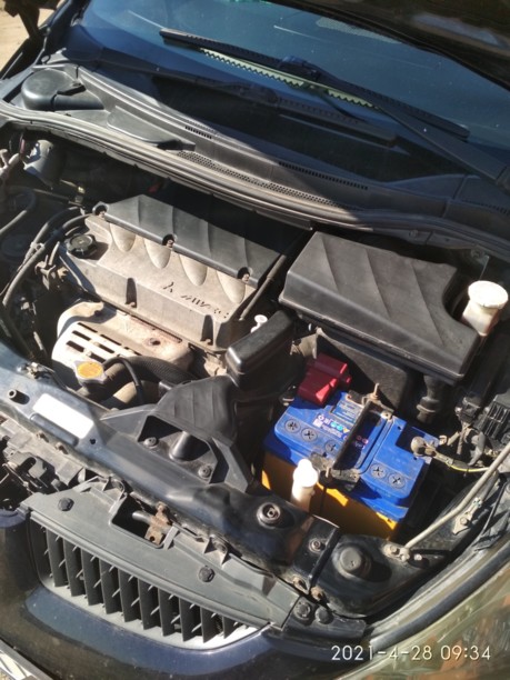 Mitsubishi Grandis, 7 мест, 2008 г.