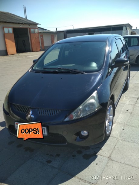 Mitsubishi Grandis, 7 мест, 2008 г.