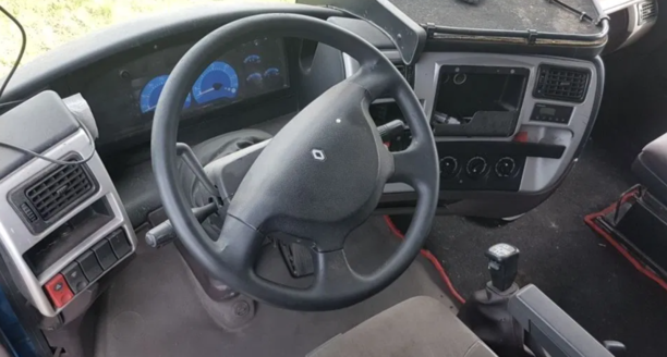 Renault Magnum, 2004 г.