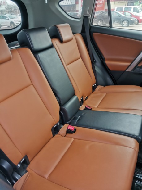 Toyota RAV4 IV (XA40), 5 мест, 2013 г.