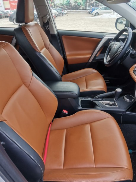 Toyota RAV4 IV (XA40), 5 мест, 2013 г.