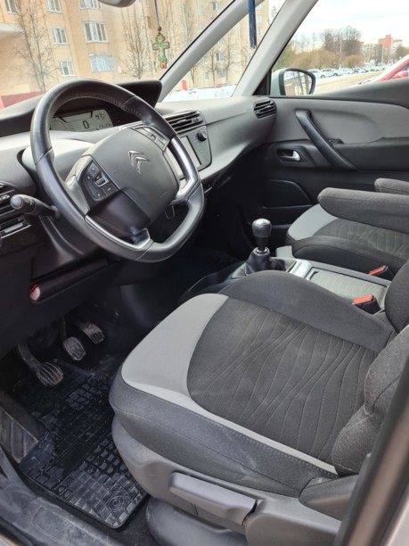 Citroen C4 Grand Picasso II, 7 мест, 2015 г.