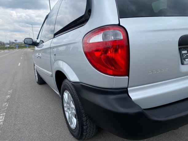 Dodge Caravan IV, 7 мест, 2005 г.