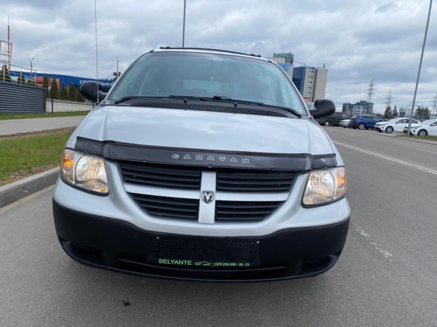 Dodge Caravan IV, 7 мест, 2005 г.