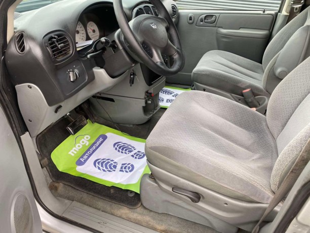 Dodge Caravan IV, 7 мест, 2005 г.