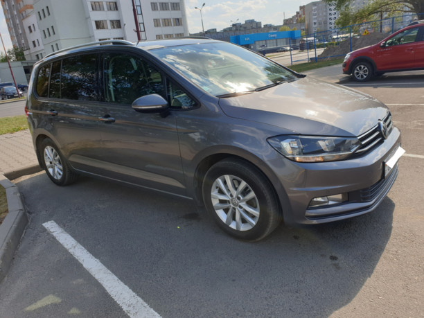 Volkswagen Touran III, 5 мест, 2016 г.